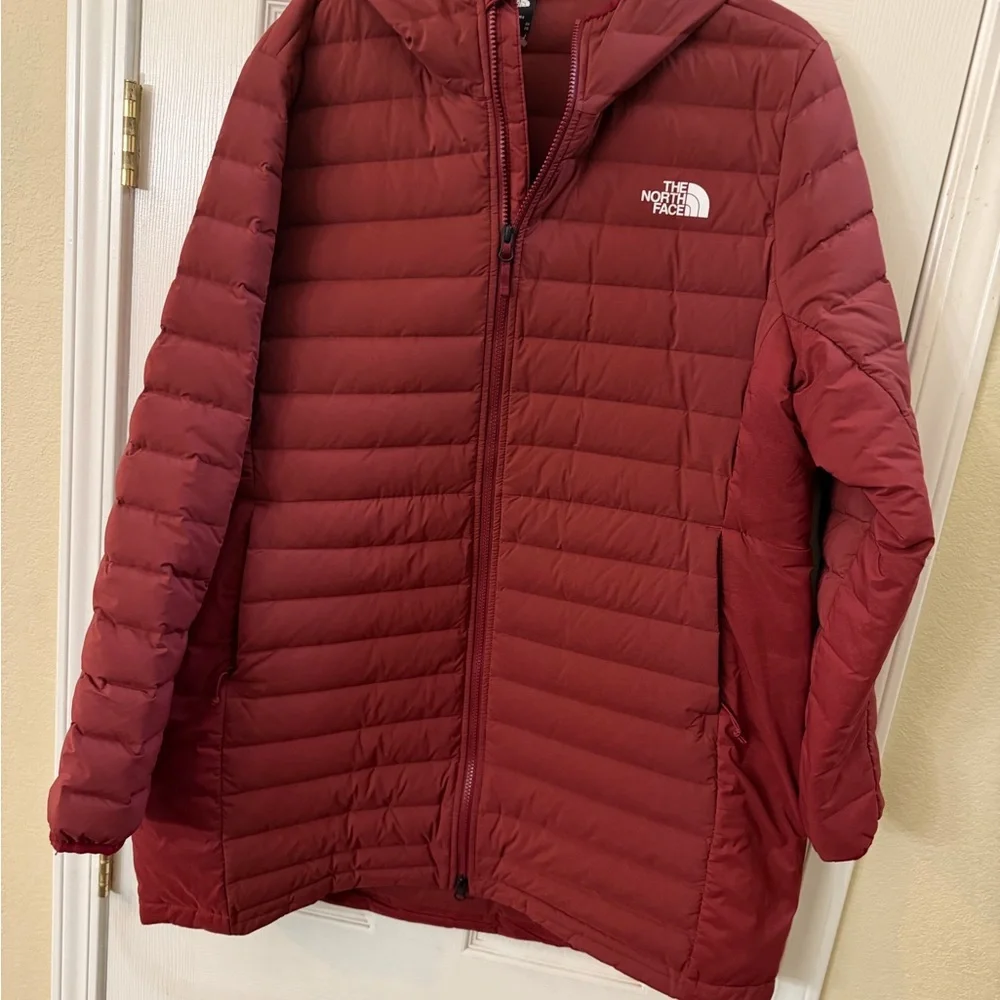 The North Face Puffer Jacket - Picture 8 of 9